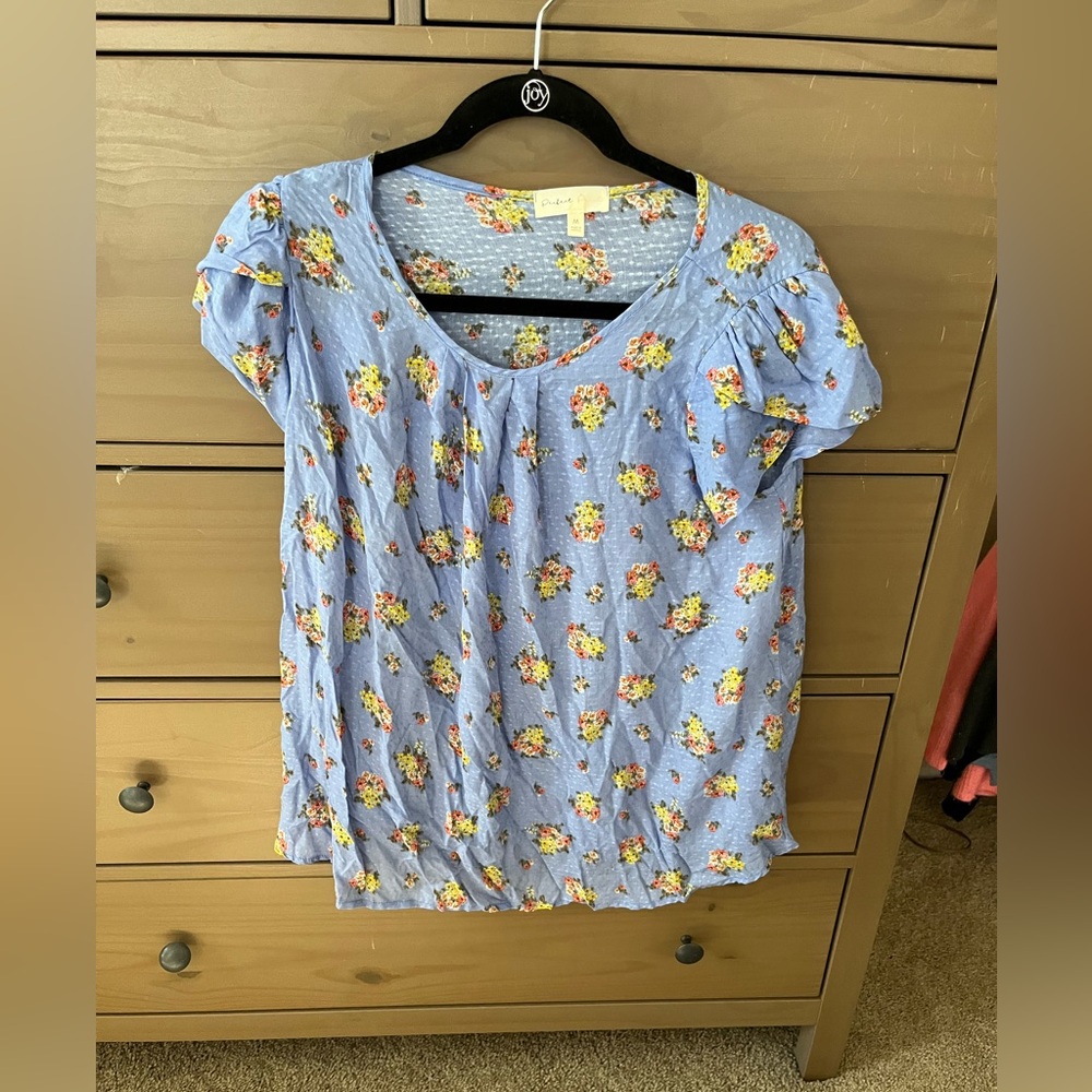 Perfect Peach Boutique Floral Blue Women's Tunic length top. Tuck in or …